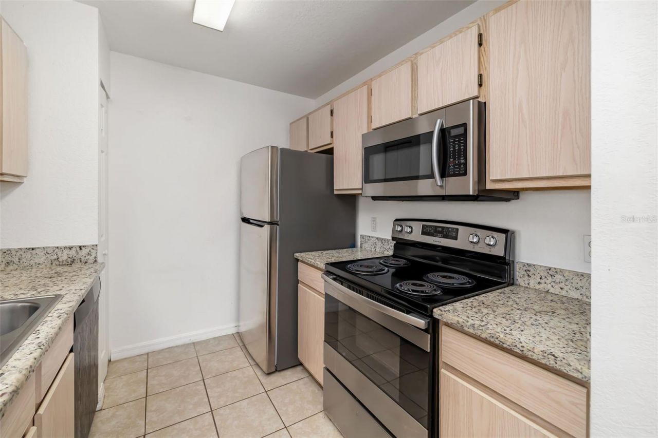 8933 Manor Loop, Unit 205, Lakewood Ranch, FL 34202 Photo