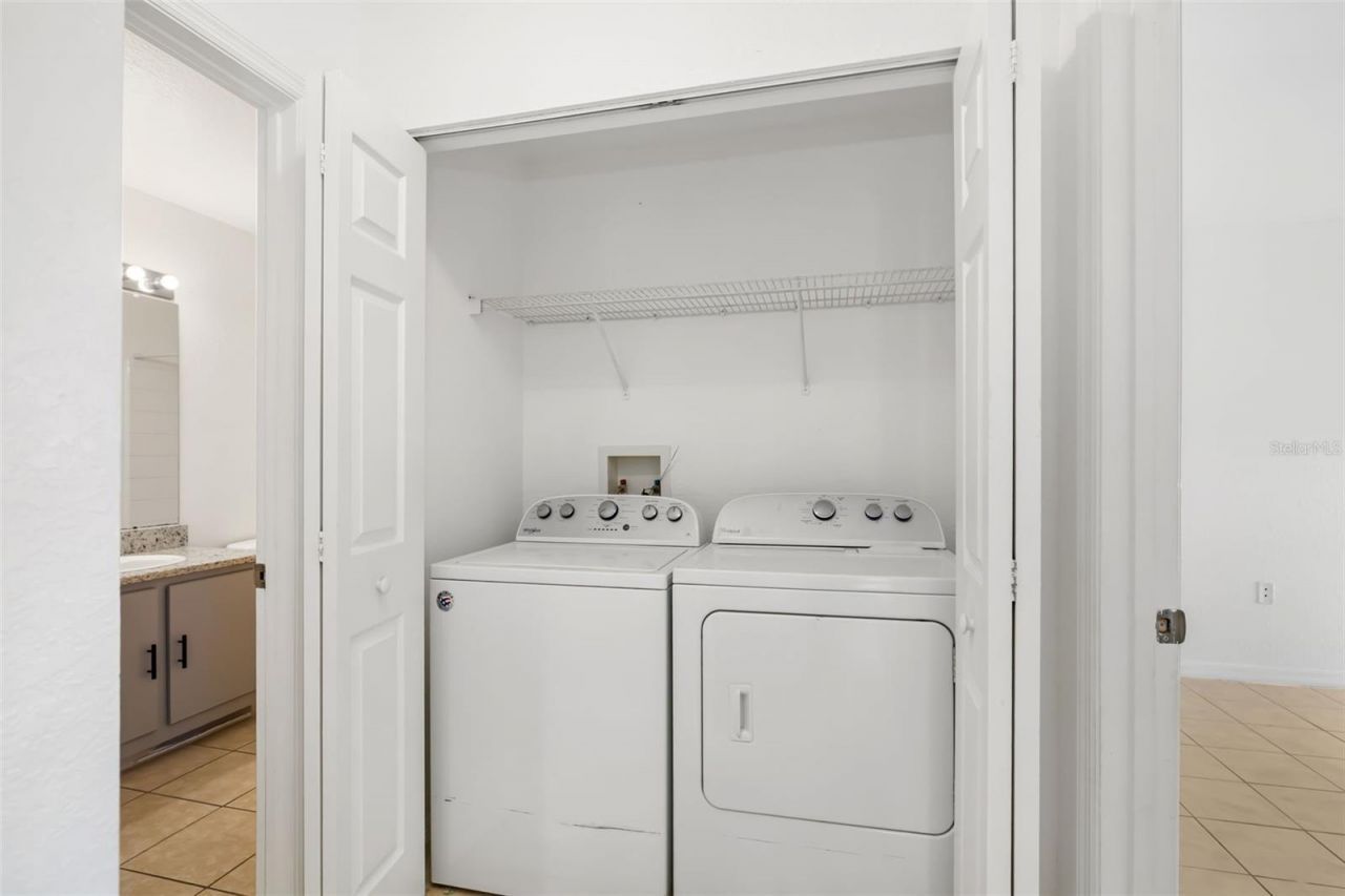 8933 Manor Loop, Unit 205, Lakewood Ranch, FL 34202 Photo