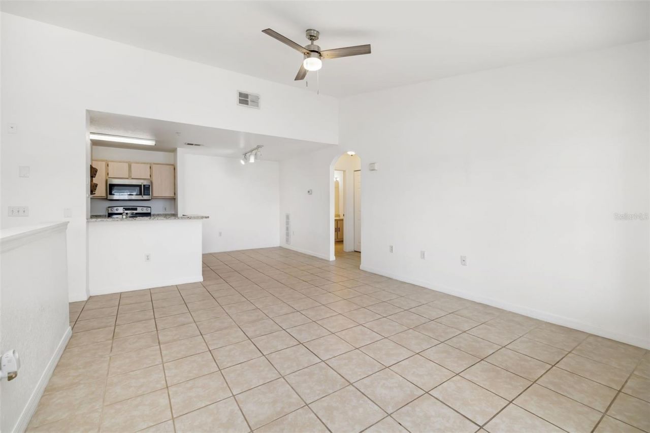 8933 Manor Loop, Unit 205, Lakewood Ranch, FL 34202 Photo