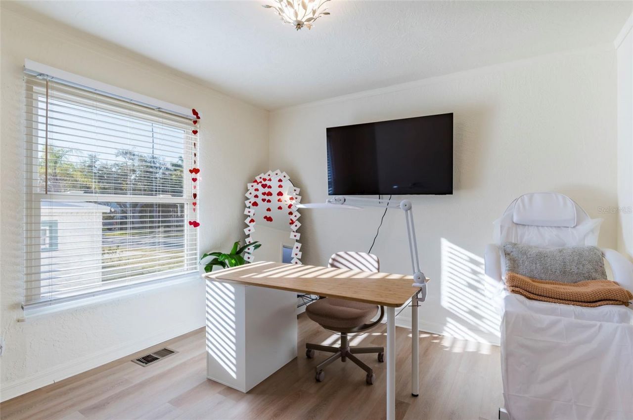 1870 Nebraska Avenue Ne, Saint Petersburg, FL 33703 Photo