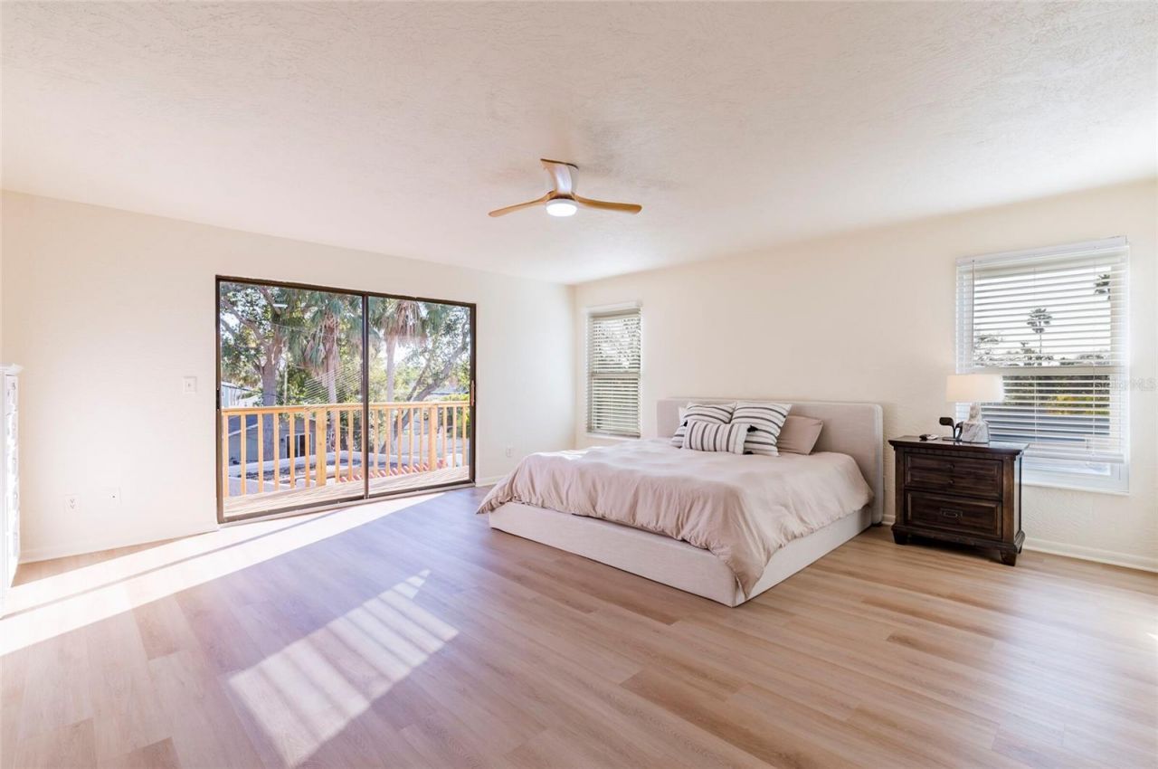 1870 Nebraska Avenue Ne, Saint Petersburg, FL 33703 Photo