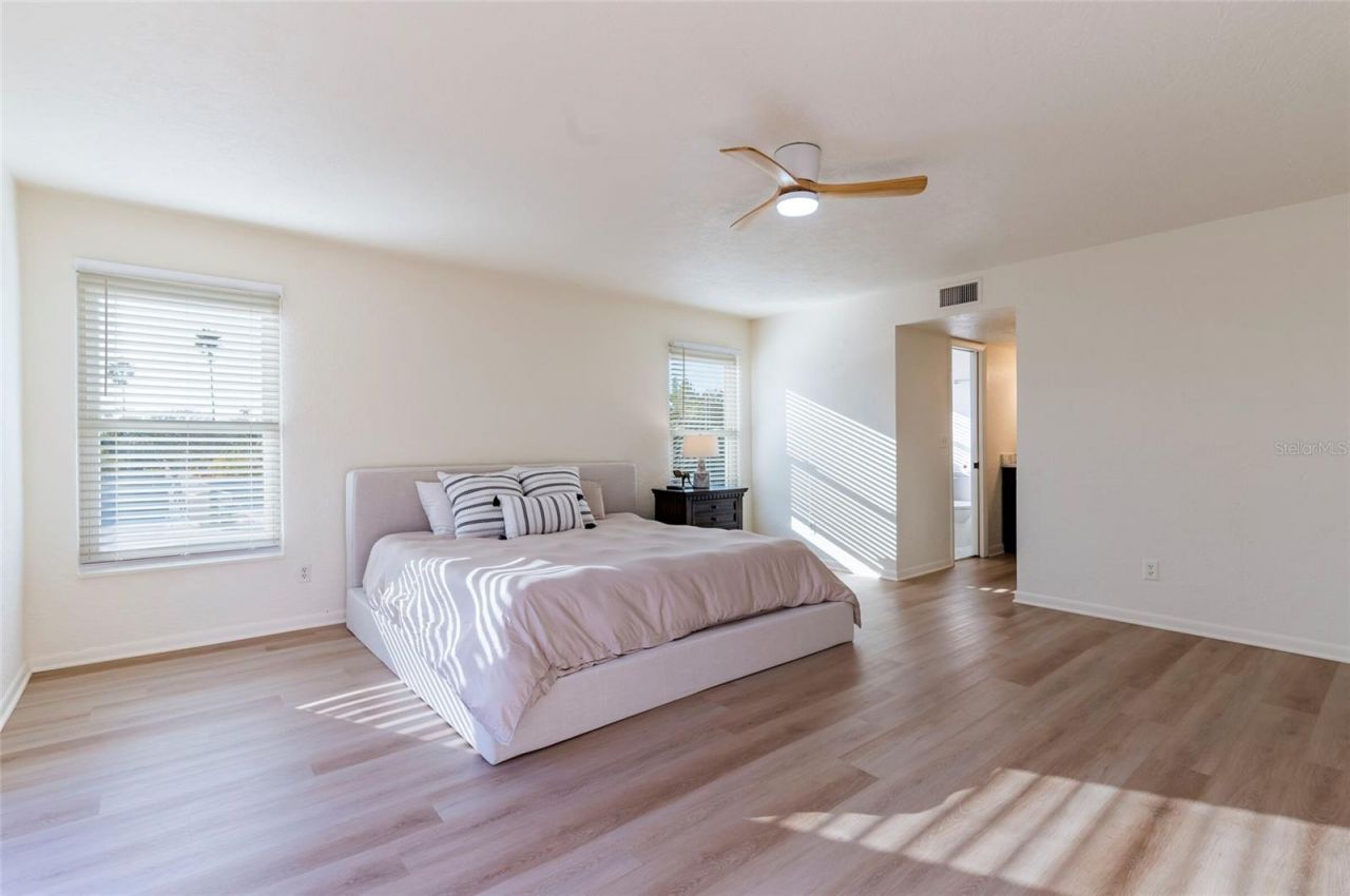 1870 Nebraska Avenue Ne, Saint Petersburg, FL 33703 Photo