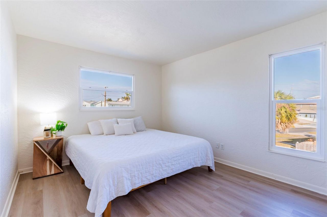 1870 Nebraska Avenue Ne, Saint Petersburg, FL 33703 Photo