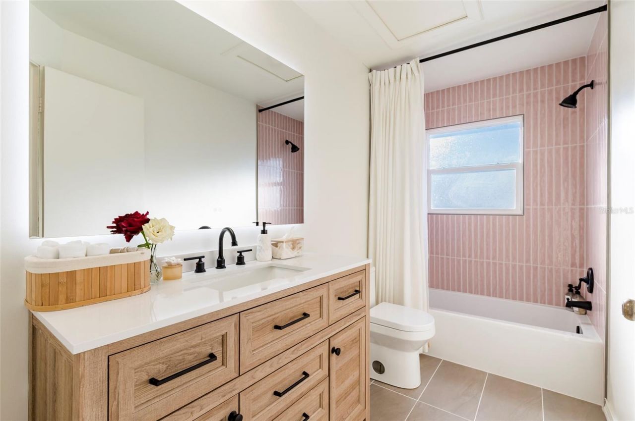 1870 Nebraska Avenue Ne, Saint Petersburg, FL 33703 Photo