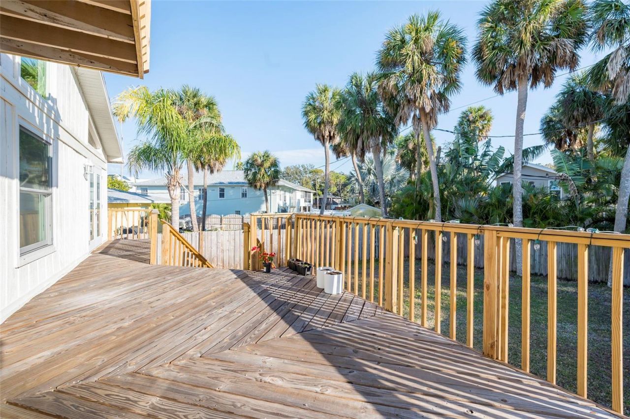 1870 Nebraska Avenue Ne, Saint Petersburg, FL 33703 Photo