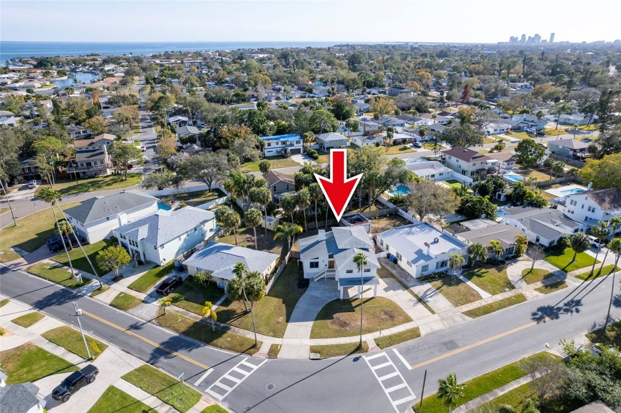 1870 Nebraska Avenue Ne, Saint Petersburg, FL 33703 Photo