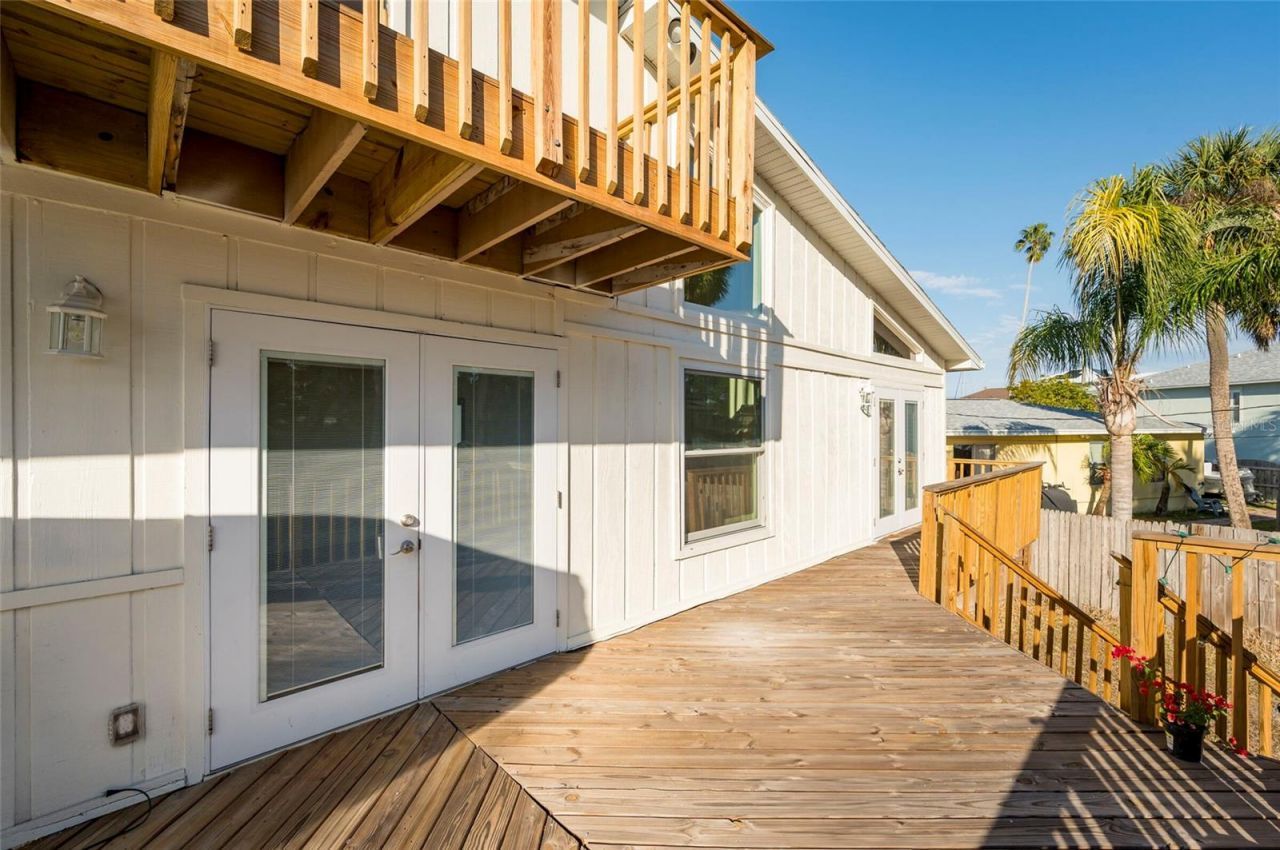 1870 Nebraska Avenue Ne, Saint Petersburg, FL 33703 Photo