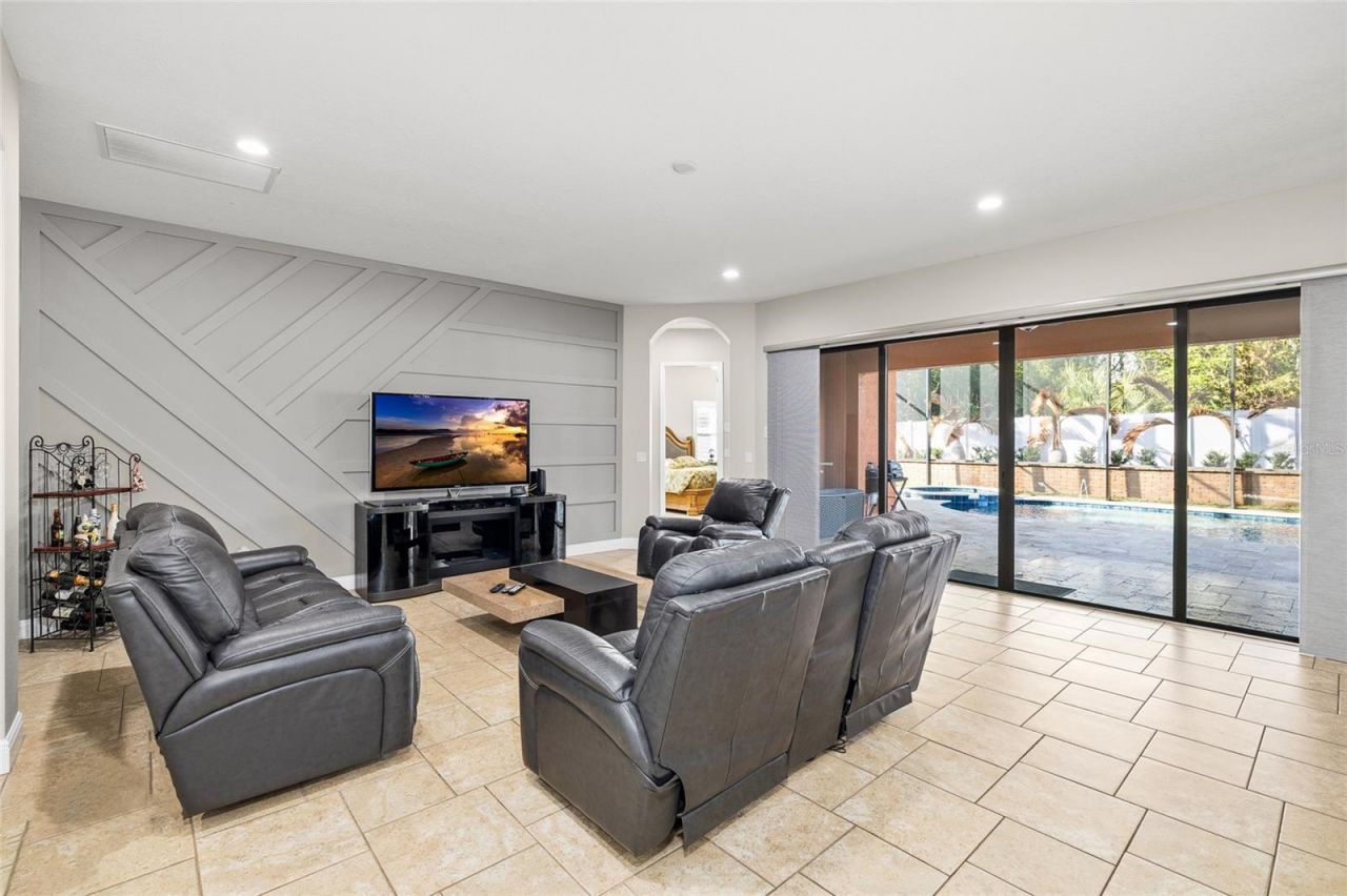 10902 Charmwood Drive, Riverview, FL 33569 Photo