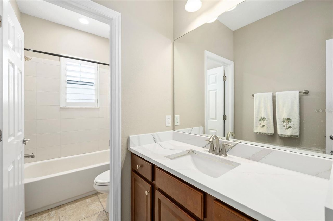 10902 Charmwood Drive, Riverview, FL 33569 Photo