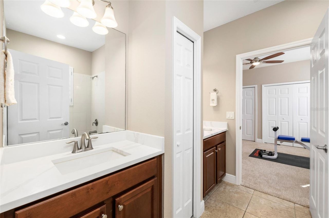 10902 Charmwood Drive, Riverview, FL 33569 Photo