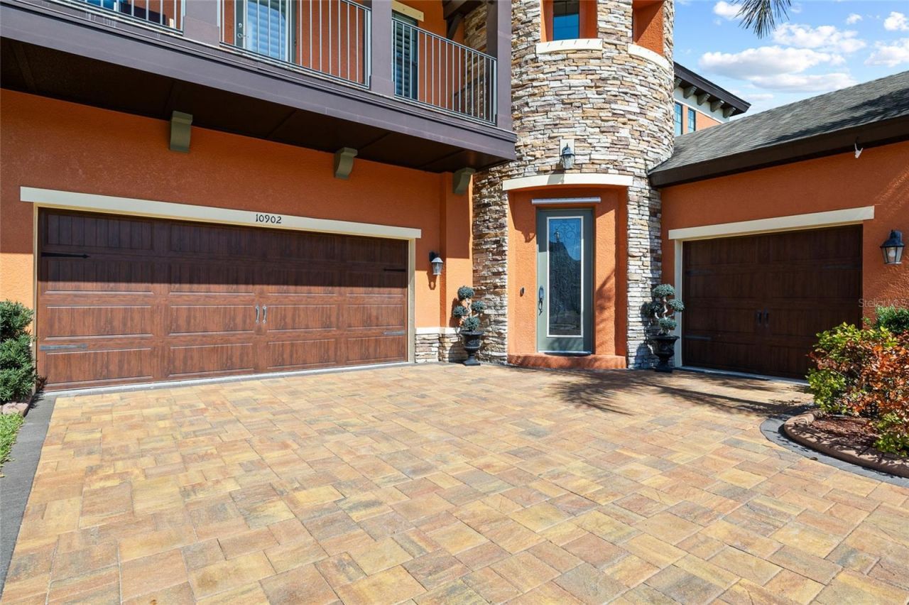 10902 Charmwood Drive, Riverview, FL 33569 Photo