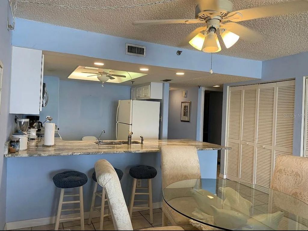 20040 Gulf Boulevard, Unit 302, Indian Shores, FL 33785 Photo