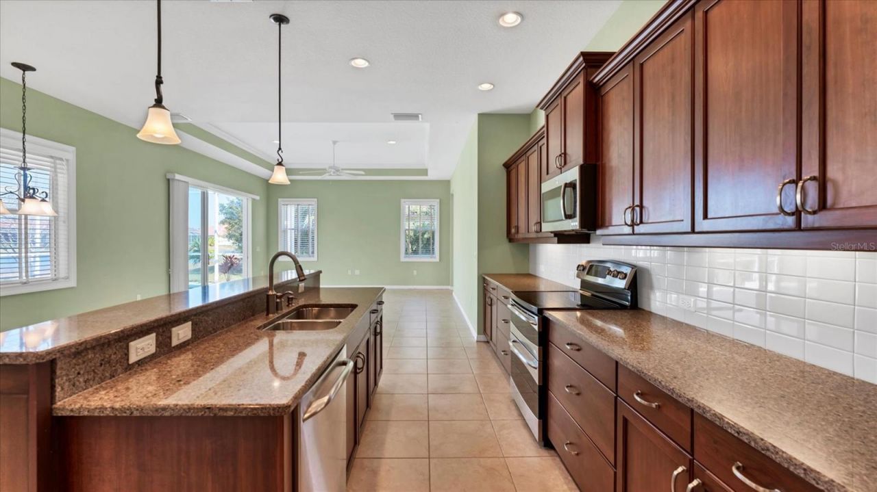 6207 46th Court E, Bradenton, FL 34203 Photo