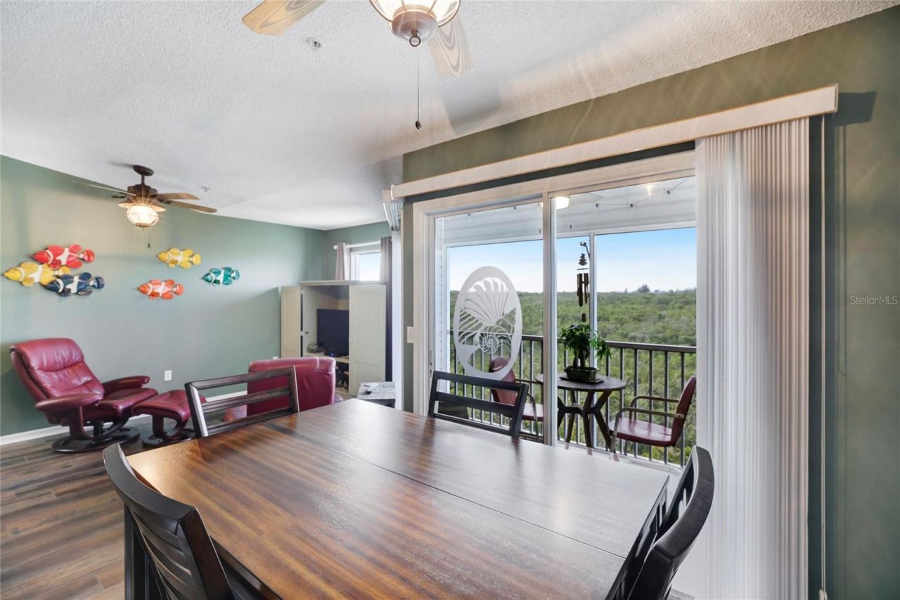 3607 E Bay Drive, Unit 211, Holmes Beach, FL 34217 Photo