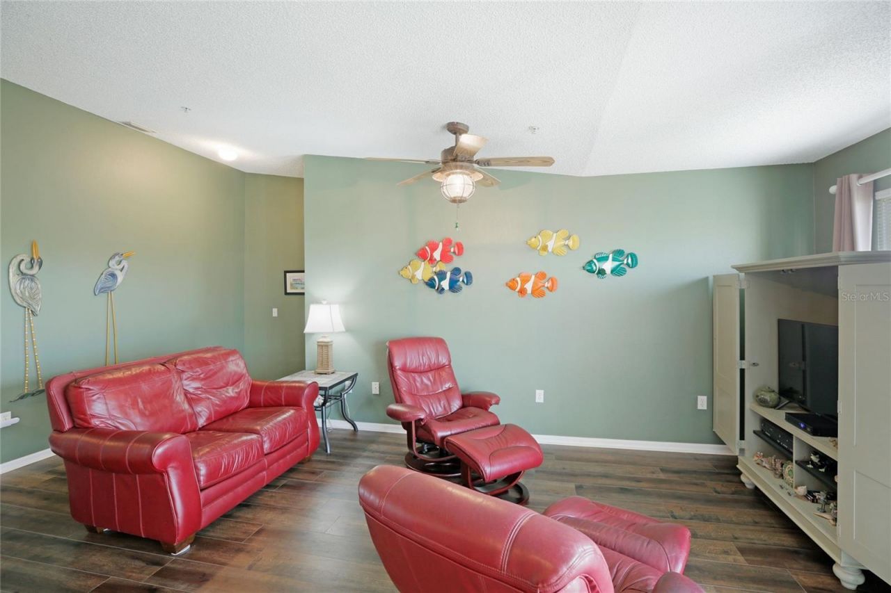 3607 E Bay Drive, Unit 211, Holmes Beach, FL 34217 Photo