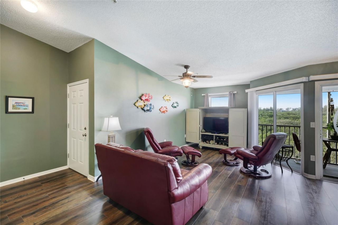 3607 E Bay Drive, Unit 211, Holmes Beach, FL 34217 Photo