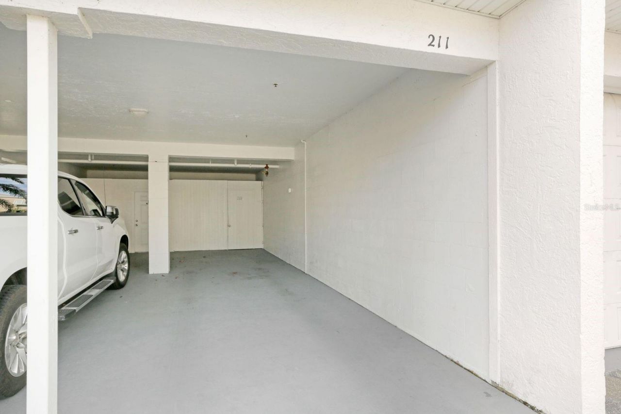 3607 E Bay Drive, Unit 211, Holmes Beach, FL 34217 Photo