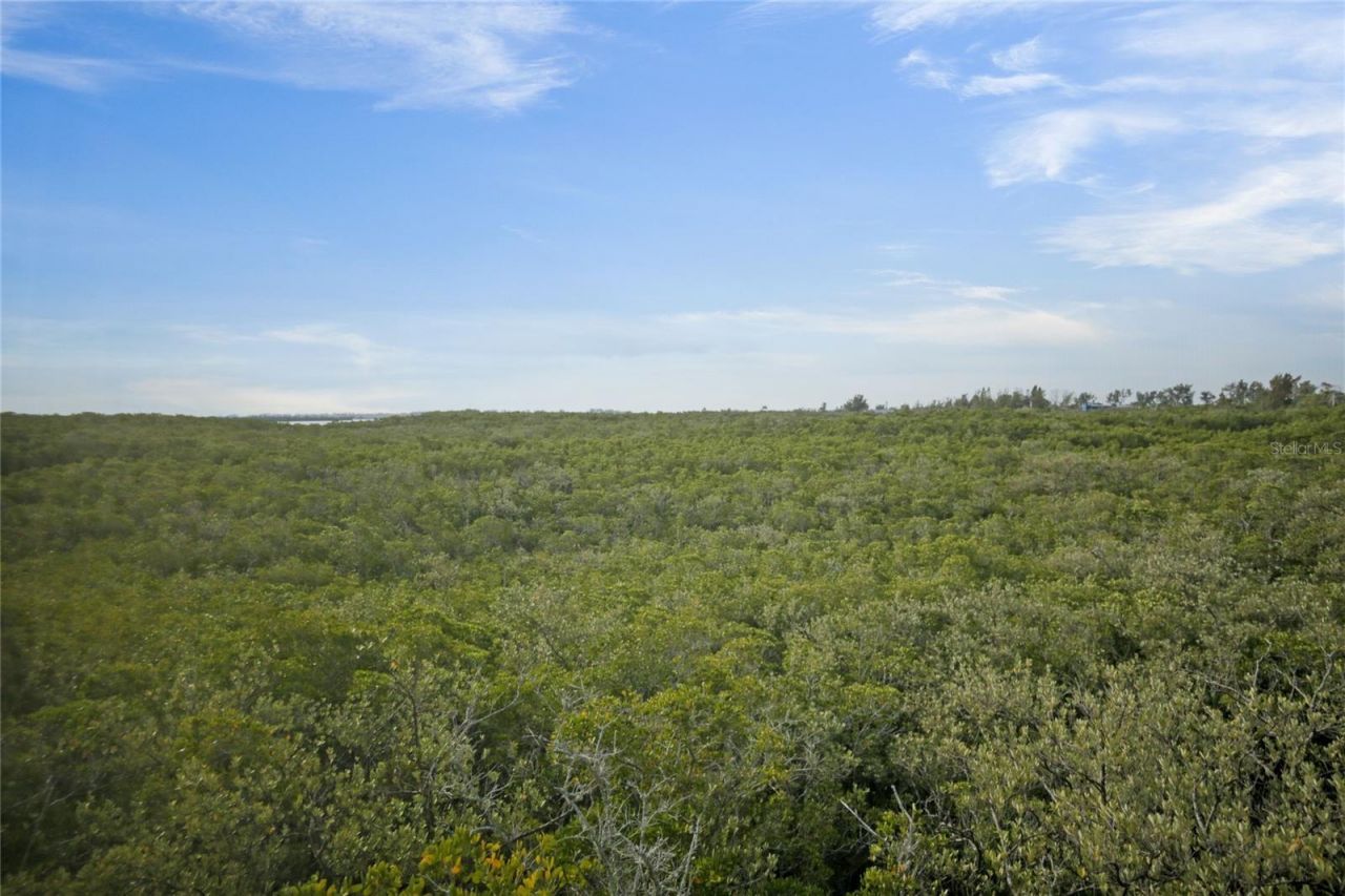 3607 E Bay Drive, Unit 211, Holmes Beach, FL 34217 Photo