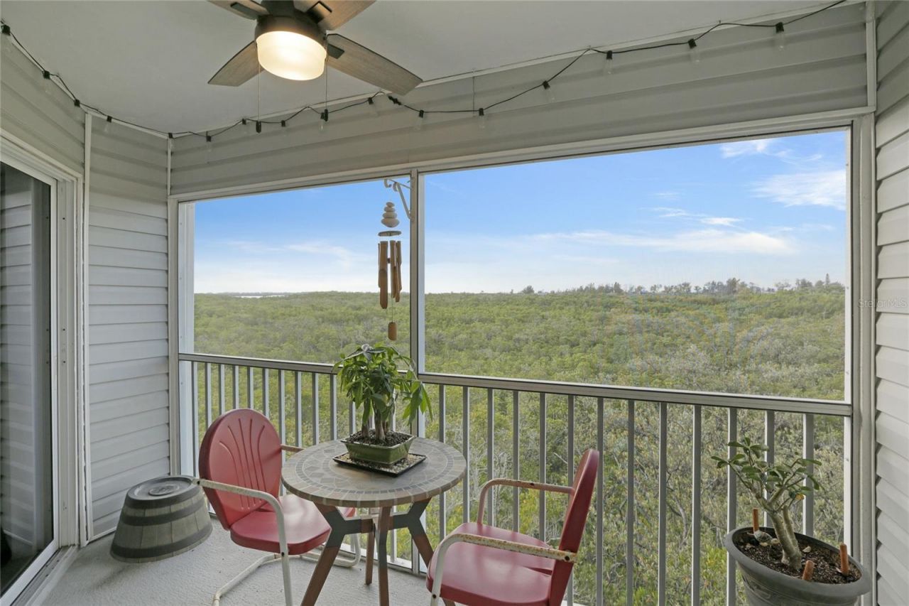 3607 E Bay Drive, Unit 211, Holmes Beach, FL 34217 Photo