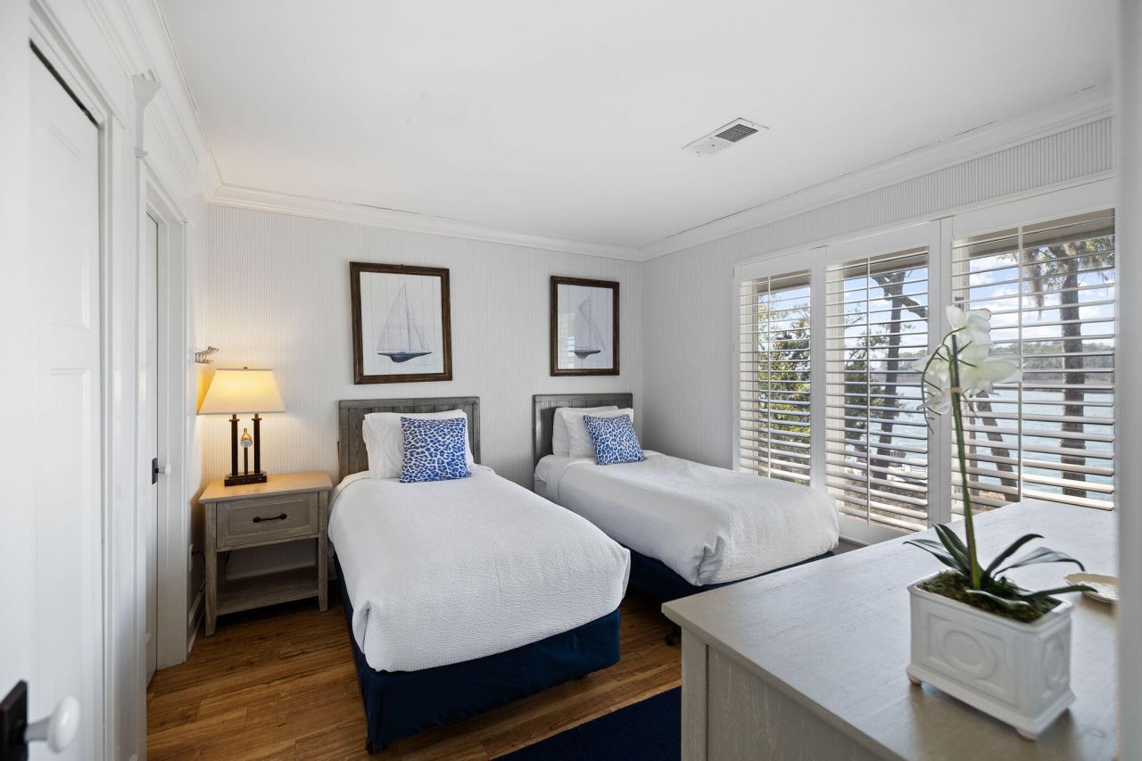 5 Sundown Bend Photo 24