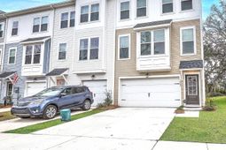 1045 Old Cypress Run photo 4