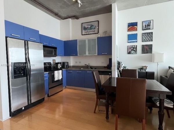 313 NE 2nd St, Unit 802, Fort Lauderdale, FL 33301