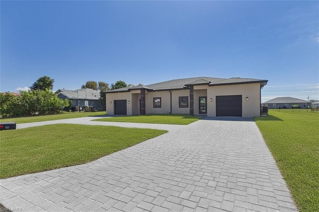 542/544 SE 6th Ter, Cape Coral, FL 33990 Photo