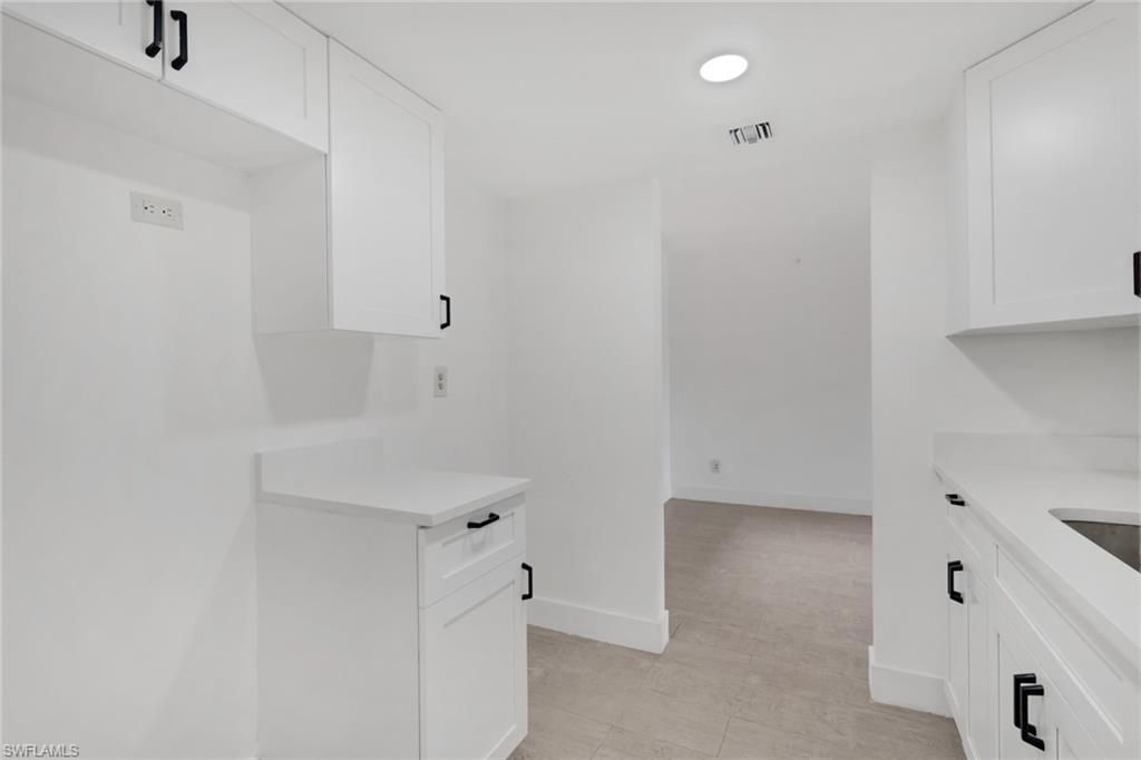 2366 E. Mall Dr, Unit Apt. 101, Fort Myers, FL 33901 Photo