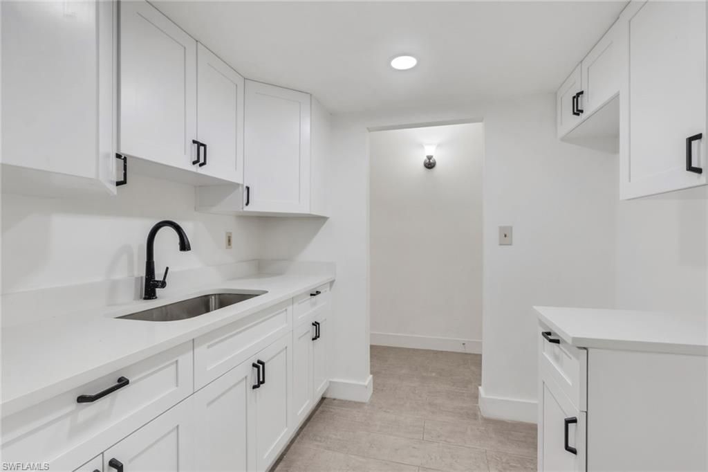 2366 E. Mall Dr, Unit Apt. 101, Fort Myers, FL 33901 Photo