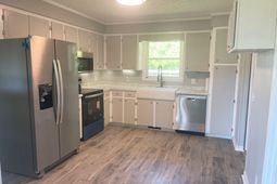 490 Circle M Rd. photo 4