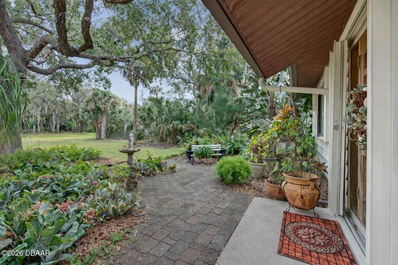 2940 Sunset Drive, New Smyrna Beach, FL 32168 Photo