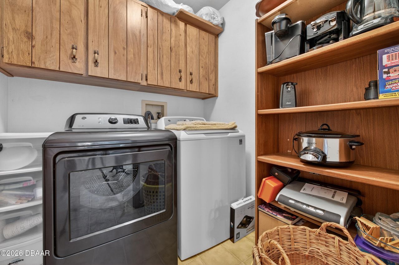 2940 Sunset Drive, New Smyrna Beach, FL 32168 Photo