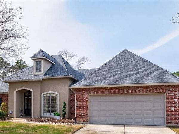 750 CLAIRE Drive, Mandeville, LA 70471