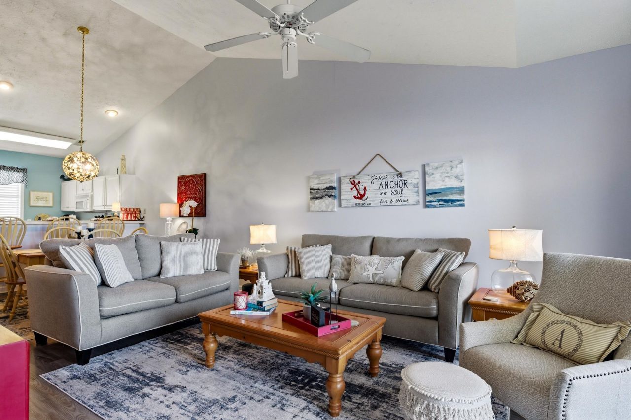 901 West Port Dr.  Photo 11