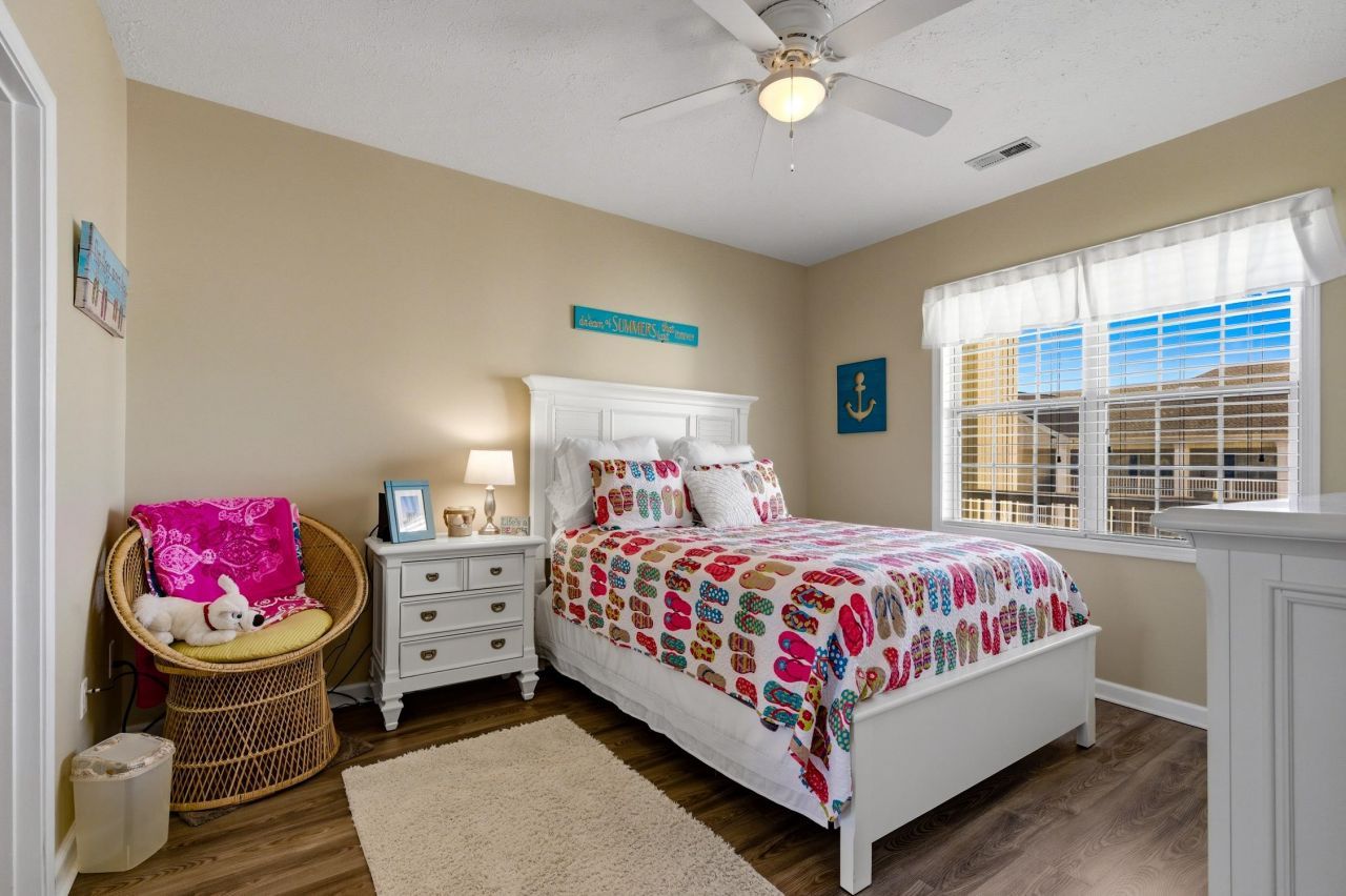 901 West Port Dr.  Photo 15