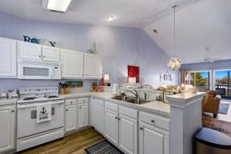 901 West Port Dr.  photo 4