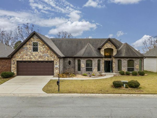 409 Cobblestone Dr, Cabot, AR 72023