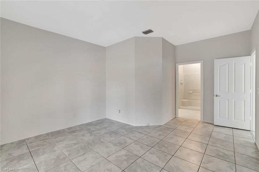 173 Stanhope Cir, Naples, FL 34104 Photo
