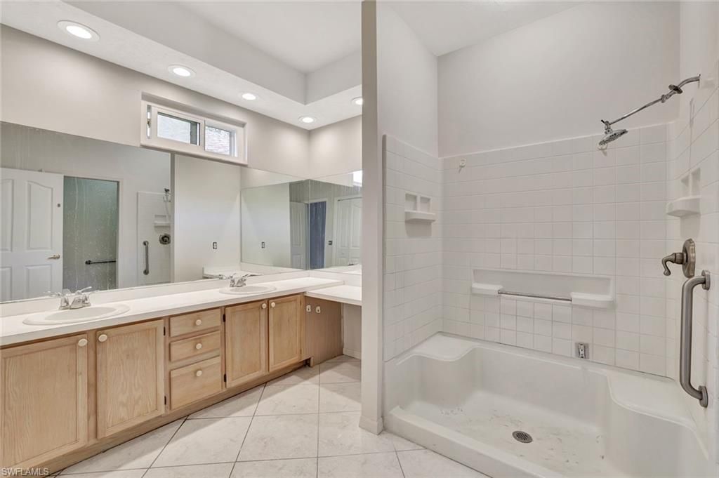 173 Stanhope Cir, Naples, FL 34104 Photo