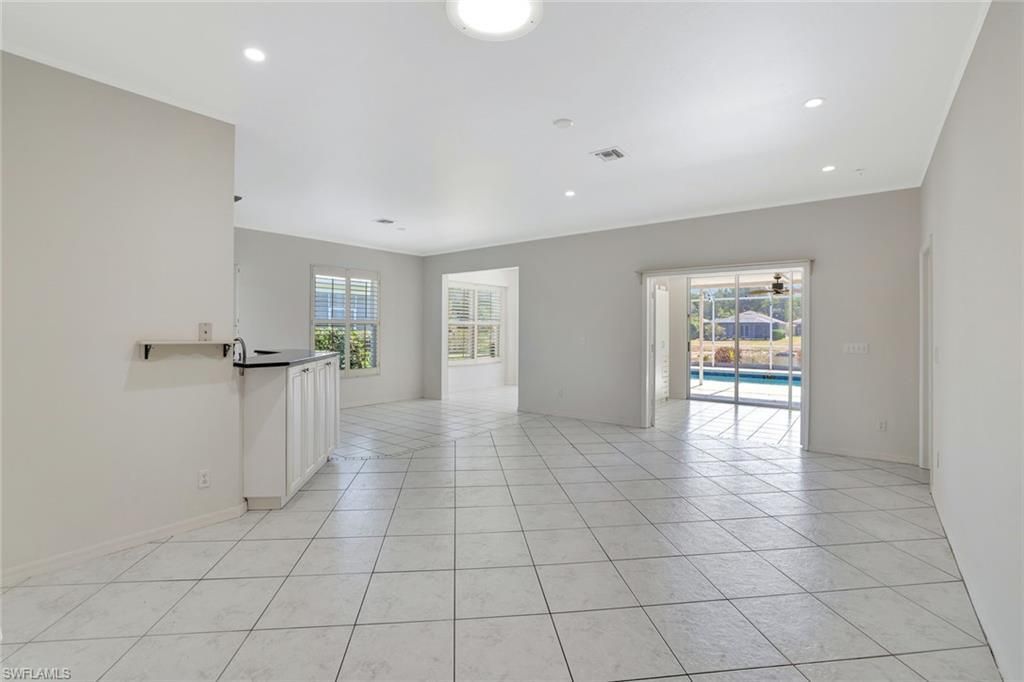 173 Stanhope Cir, Naples, FL 34104 Photo