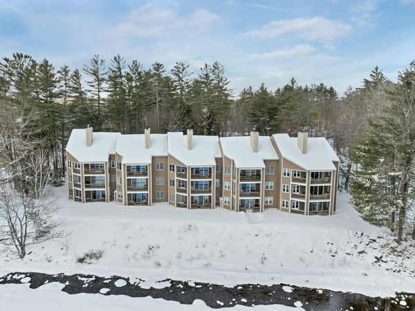 20 Crossing Drive, Unit 301, Woodstock, NH 03262