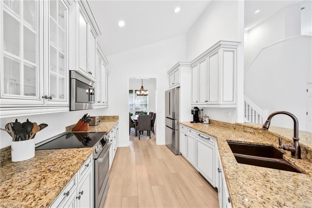 8924 Ventura Way, Naples, FL 34109 Photo