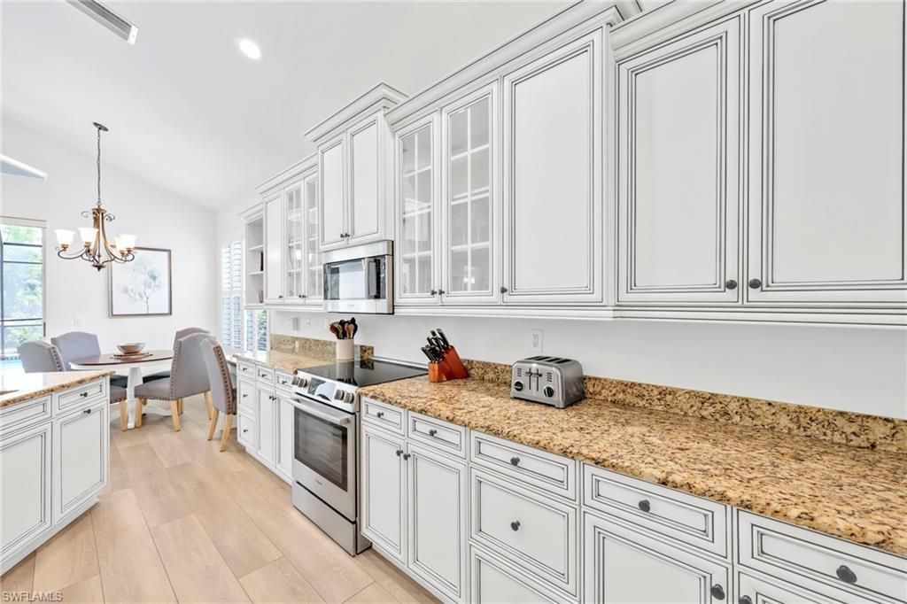 8924 Ventura Way, Naples, FL 34109 Photo