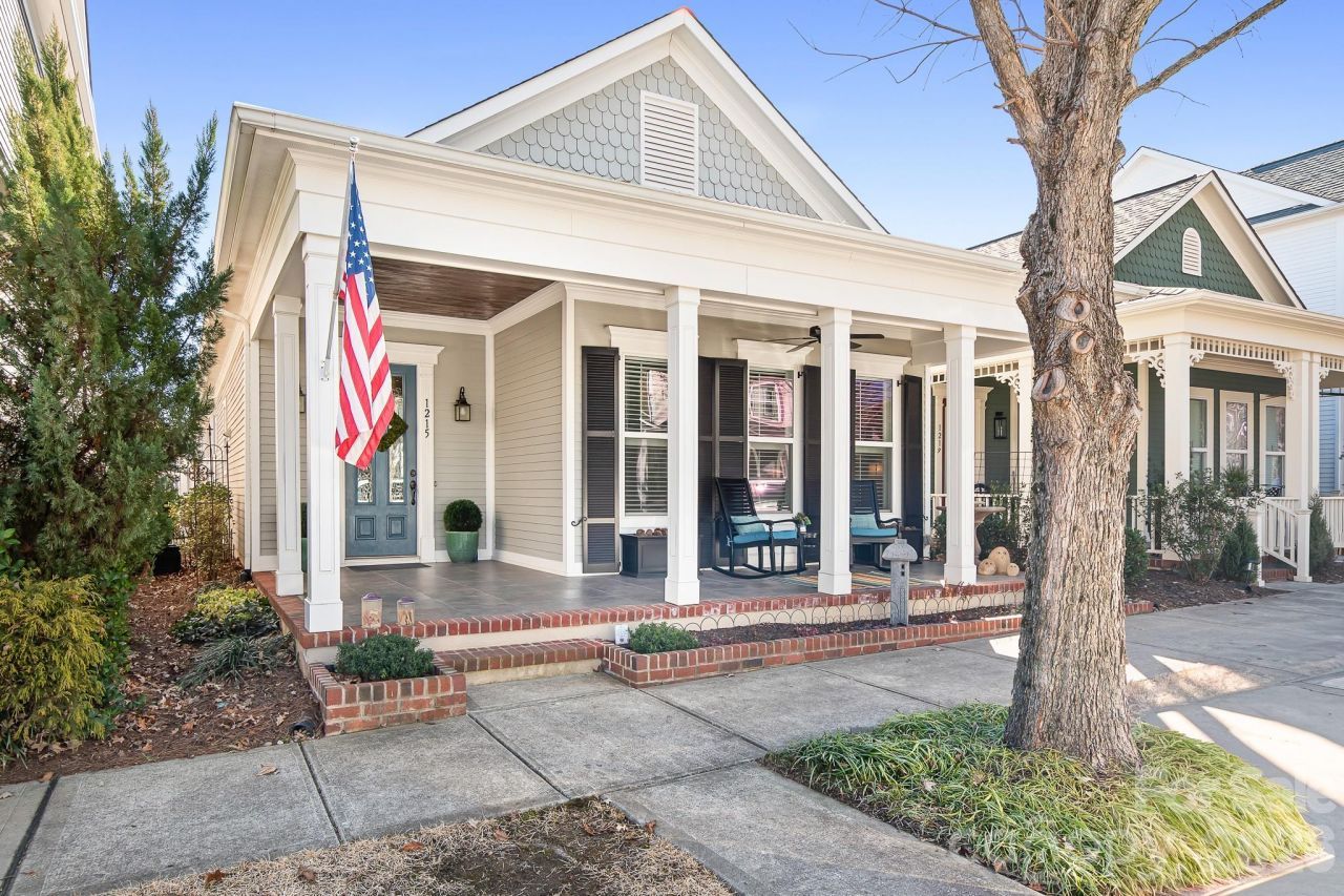 1215 Inn Keepers Way, Cornelius, NC 28031 Main Photo