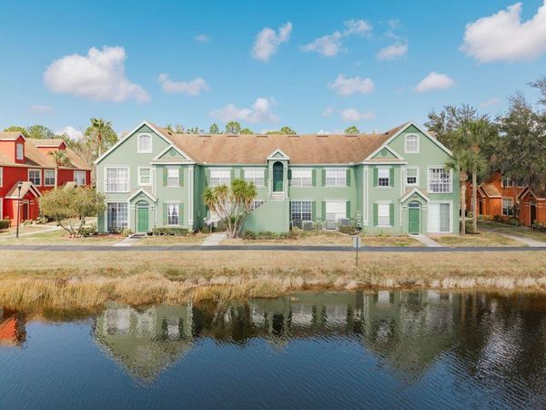 9170 LAKE CHASE ISLAND WAY, Unit 9170, TAMPA, FL 33626