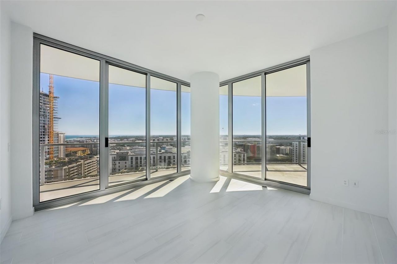 400 Central Avenue, Unit 1601, Saint Petersburg, FL 33701 Photo