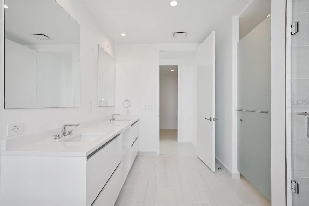 400 Central Avenue, Unit 1601, Saint Petersburg, FL 33701 Photo