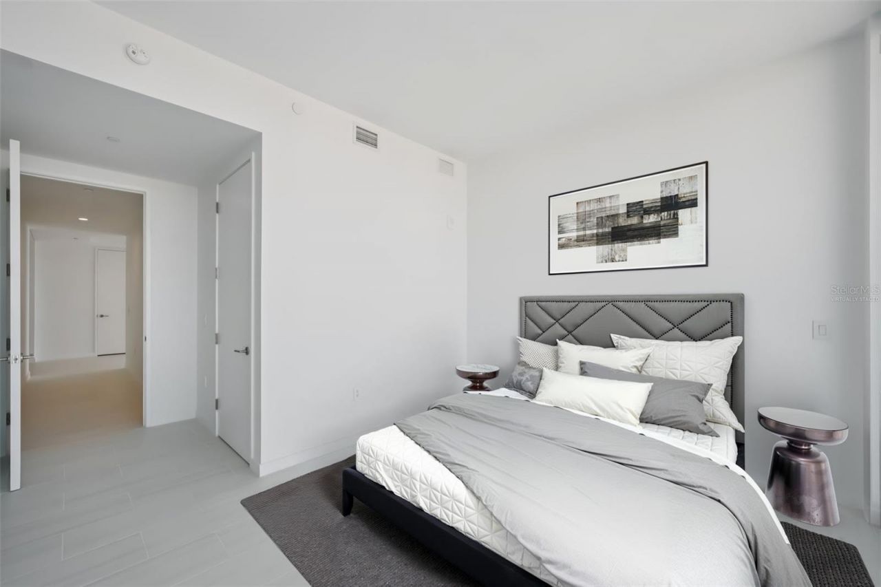 400 Central Avenue, Unit 1601, Saint Petersburg, FL 33701 Photo