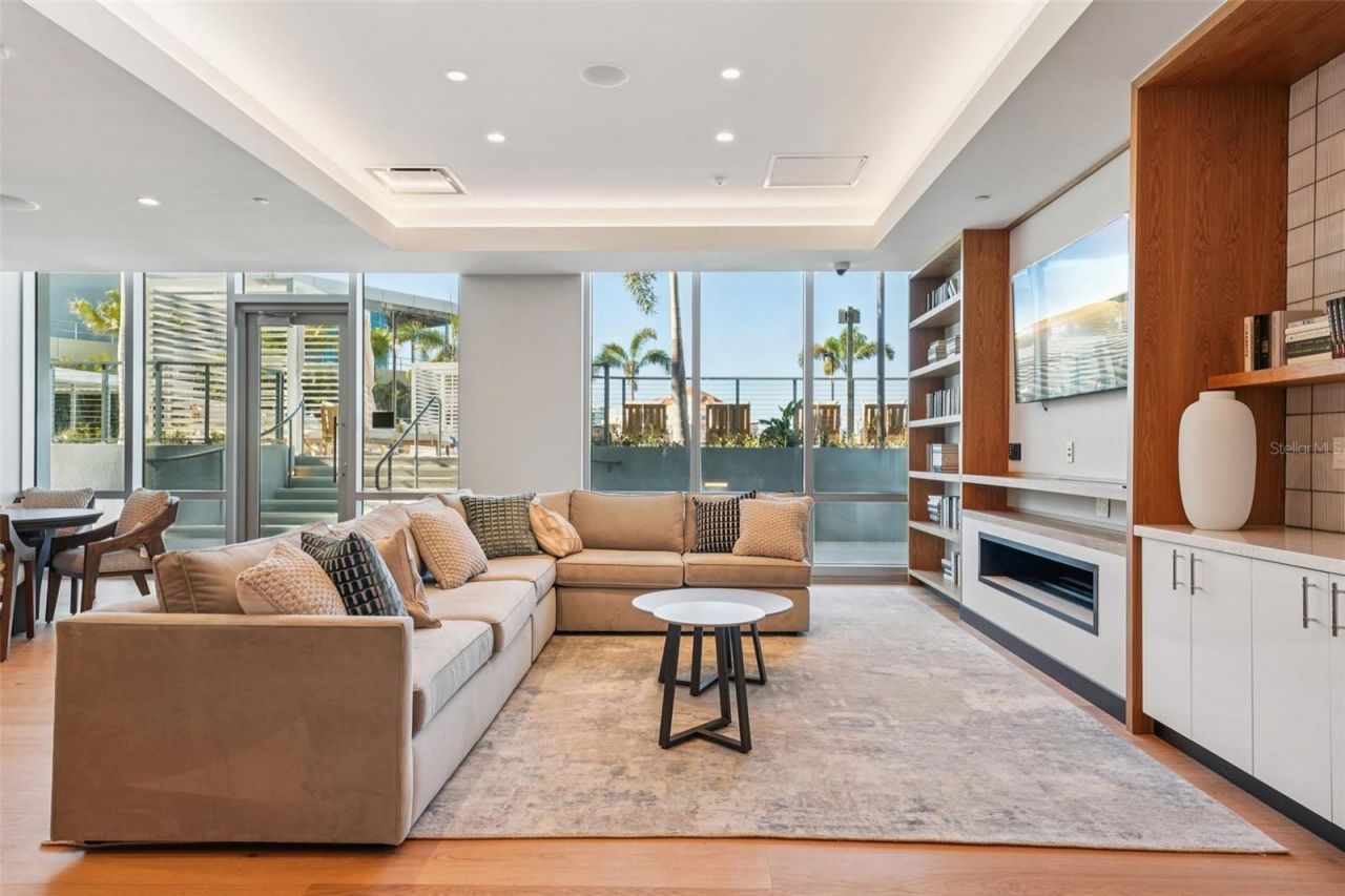 400 Central Avenue, Unit 1601, Saint Petersburg, FL 33701 Photo