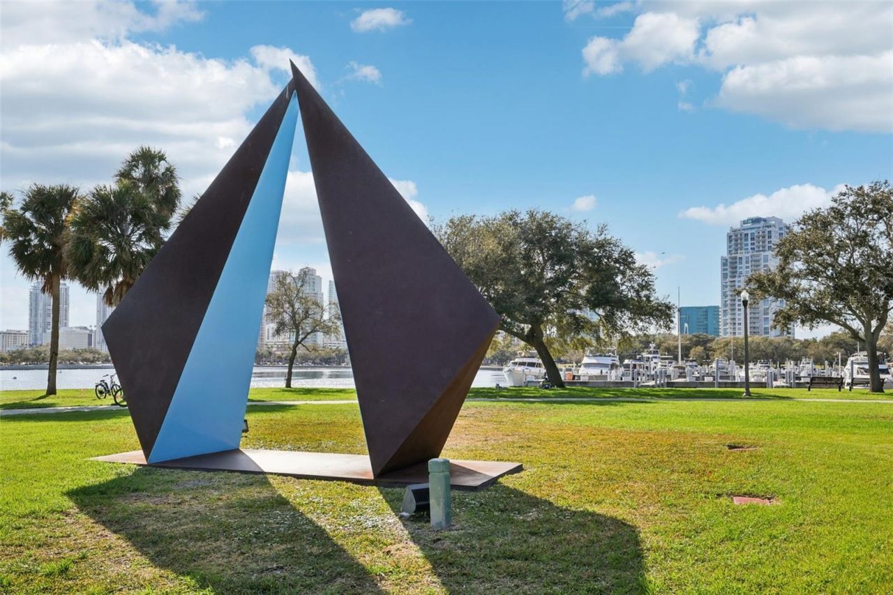 400 Central Avenue, Unit 1601, Saint Petersburg, FL 33701 Photo